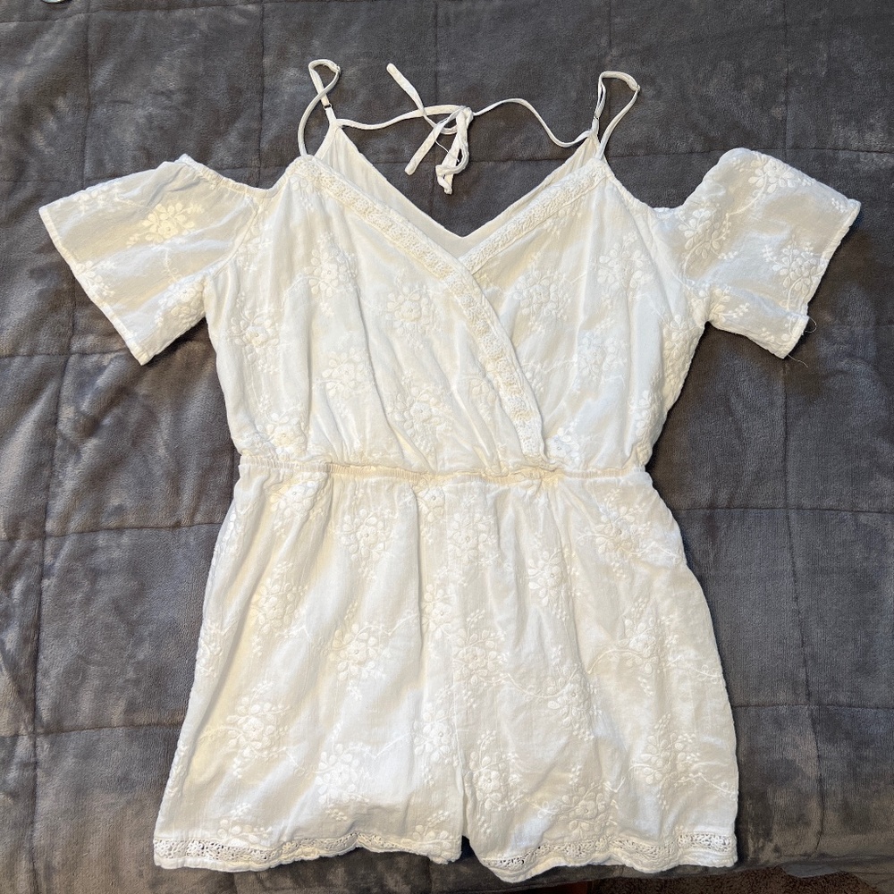 Skies are Blue White Cosetta Cotton Embroidered Cold Shoulder Romper